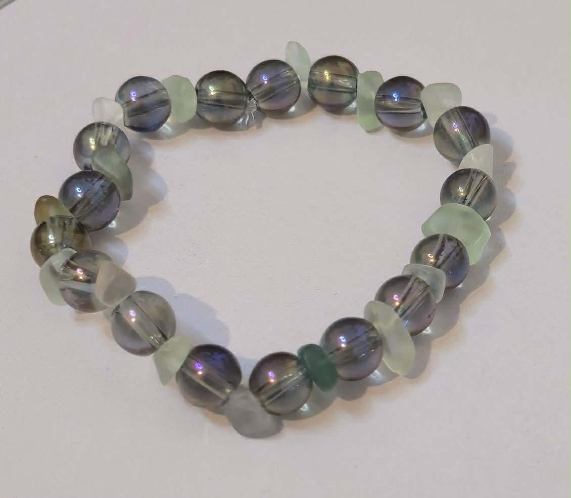 bracelet melange pierres naturelles et perle en verre 4